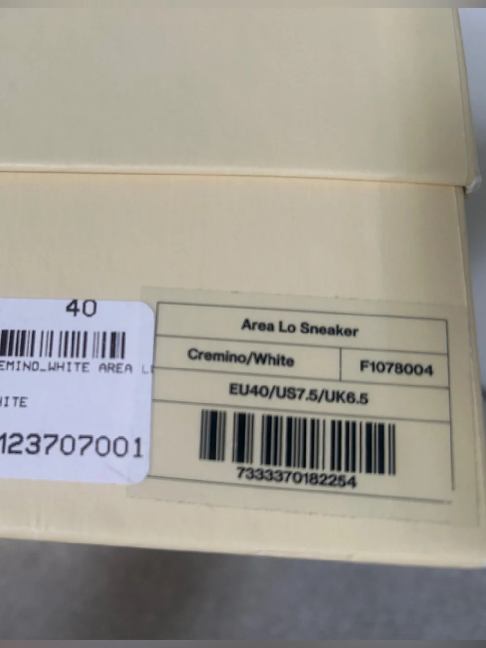 Axel Arigato White & Beige Area Lo Low-Top Sneaker - Picture 6 of 6